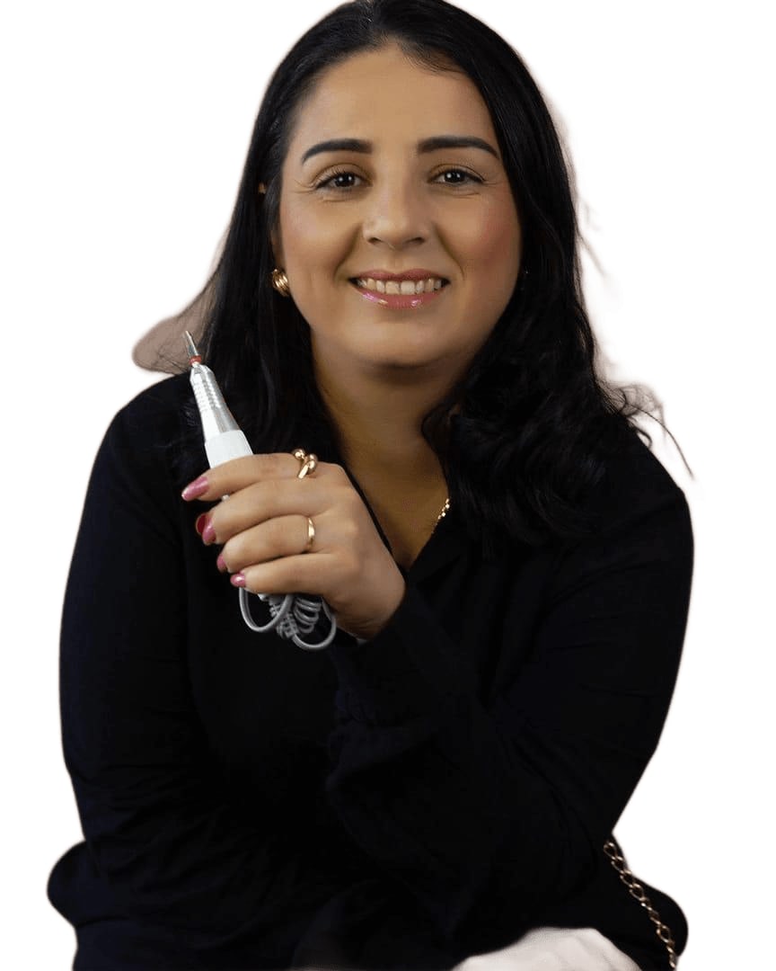 Marlene Pires com a lixa elétrica